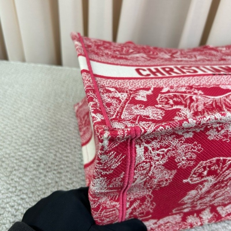 迪奧Dior動物園刺繡托特包 刺繡很有立體感 包型挺括 容量大 很能裝 日常通勤百搭實用-9