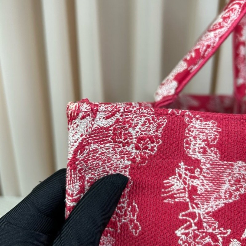 迪奧Dior動物園刺繡托特包 刺繡很有立體感 包型挺括 容量大 很能裝 日常通勤百搭實用-13