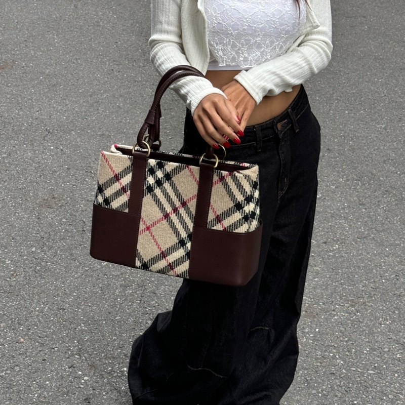 【全新品閒置🎁】 Burberry 巴寶莉 羊毛格紋 肩背手提包 （專櫃93,000）-7