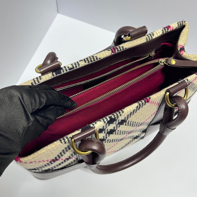 【全新品閒置🎁】 Burberry 巴寶莉 羊毛格紋 肩背手提包 （專櫃93,000）-17