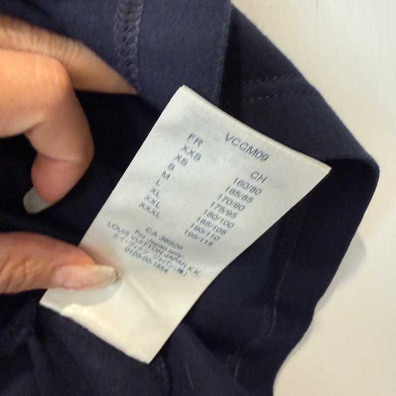 lv小logo上衣🤍❤️🩷-2