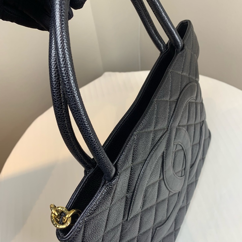 香奈兒/Chanel Hilton 金扣黑色希爾頓單肩托特包 經典菱格紋荔枝皮30x15x24cm-4