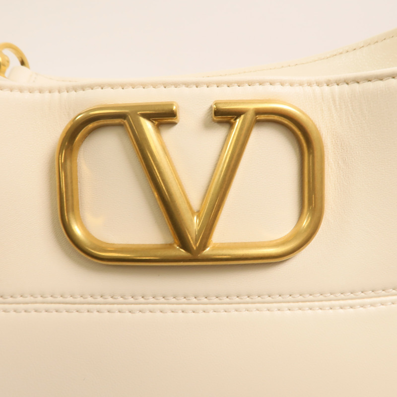 Valentino 牛皮皮革Stud Sign V Logo Bag金扣手挽肩背兩用袋-9