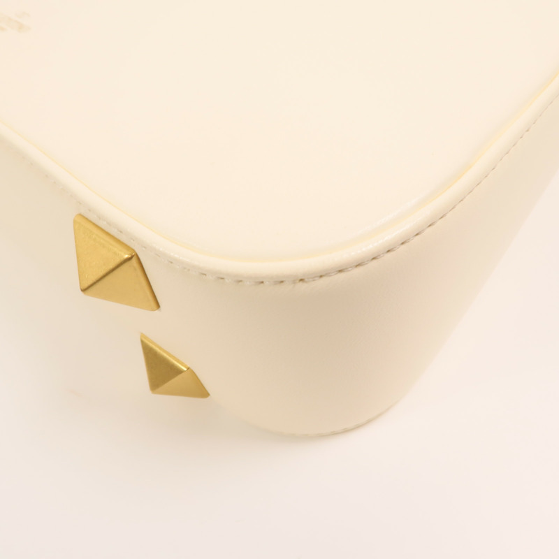 Valentino 牛皮皮革Stud Sign V Logo Bag金扣手挽肩背兩用袋-13