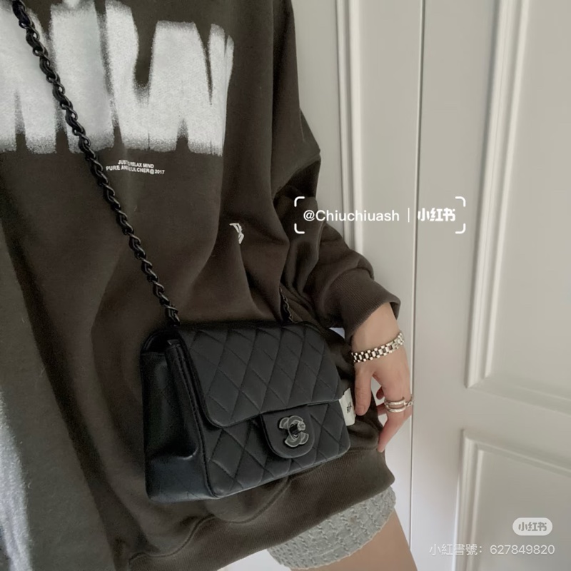 ෆ Chanel Soblack 全黑方胖-4