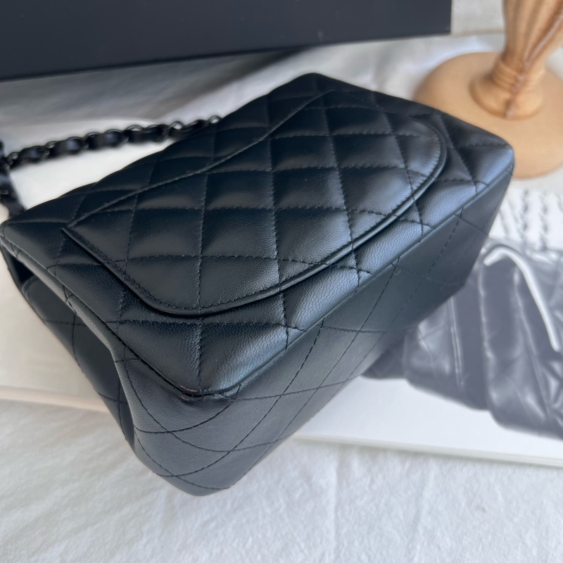 ෆ Chanel Soblack 全黑方胖-10