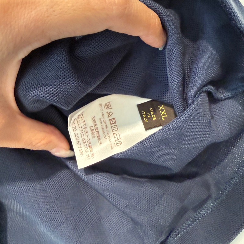 lv深藍色期盤上衣-3