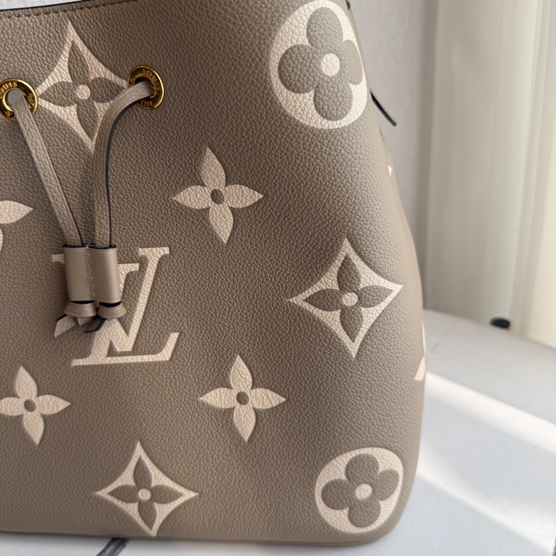 Lv 斑鳩灰水桶包 超好看-6