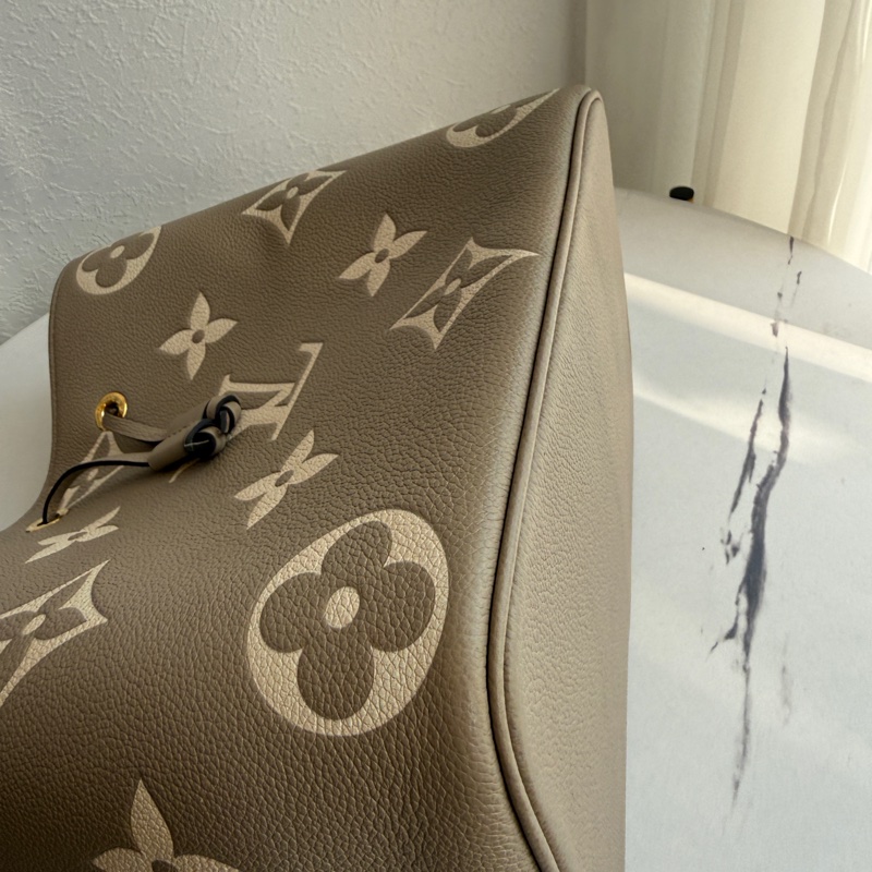 Lv 斑鳩灰水桶包 超好看-10