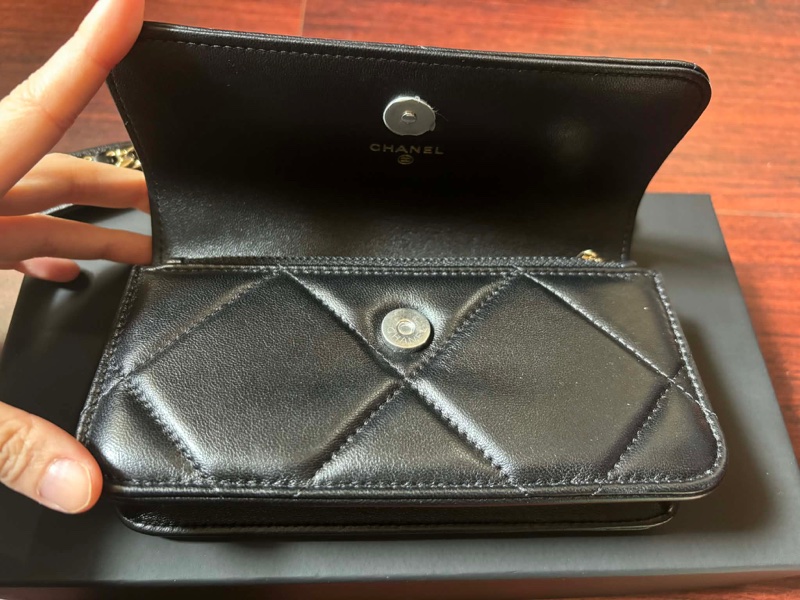 CHANEL 19 Mini WOC 經典小香鏈條款-2