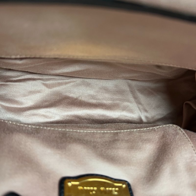 MIUMIU  黑金皺褶手提包-7