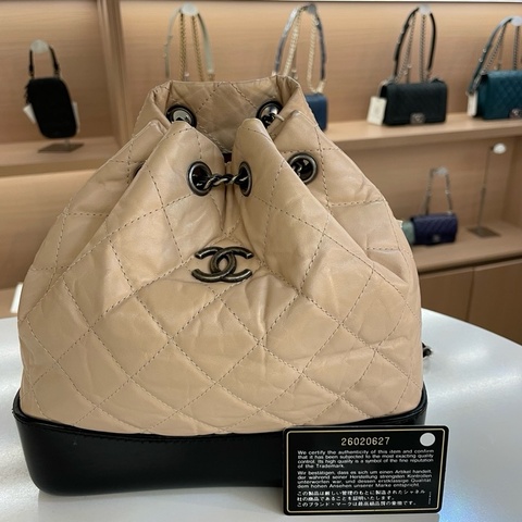 Chanel香奈儿流浪书包双肩包 奶茶色拼黑色