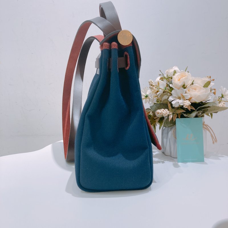 TW4782	Hermes 愛馬仕小號經典兩用包包 Herbag 31 Canvas Rouge H x Bleu Nuit x GHW-2