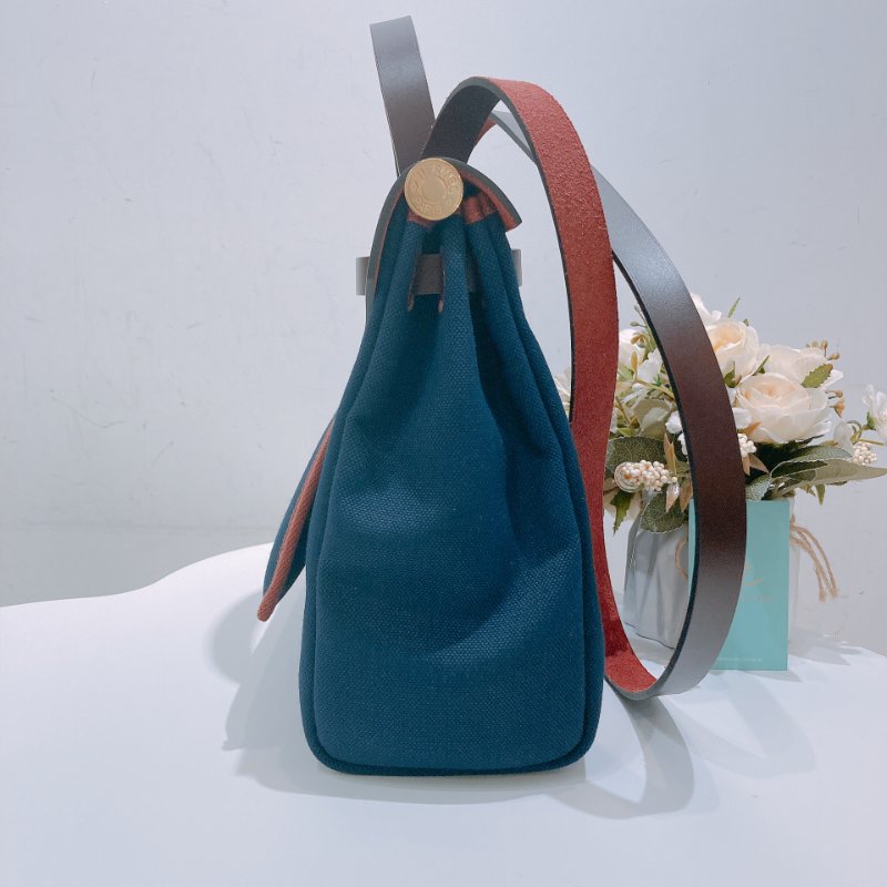 TW4782	Hermes 愛馬仕小號經典兩用包包 Herbag 31 Canvas Rouge H x Bleu Nuit x GHW-3
