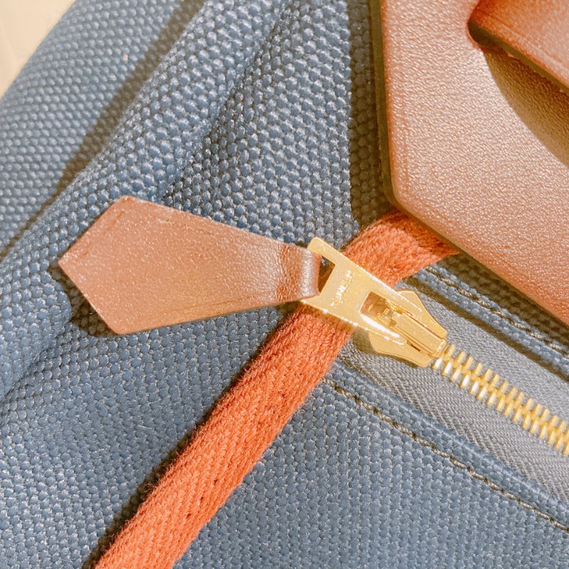 TW4782	Hermes 愛馬仕小號經典兩用包包 Herbag 31 Canvas Rouge H x Bleu Nuit x GHW-14