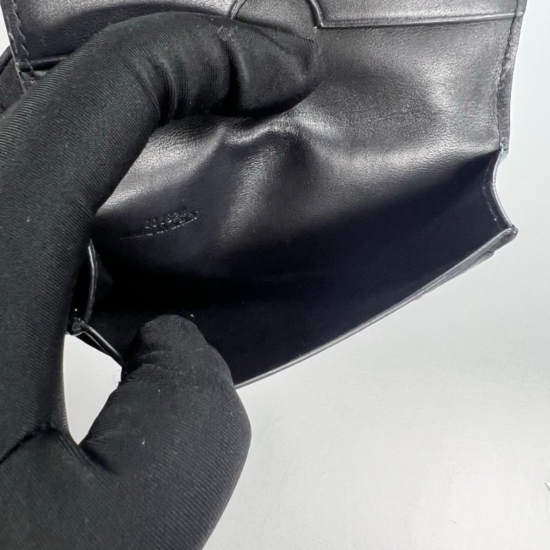 LOEWE 101824 藍滿版壓紋卡包-5