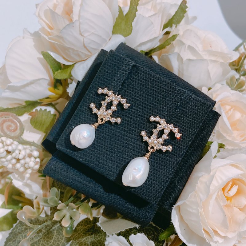 TW4783 Chanel 香奈兒CC字連仿珍珠吊飾耳環 CC Logo With Pearl Earrings Crystal x Pearl x GHW-0