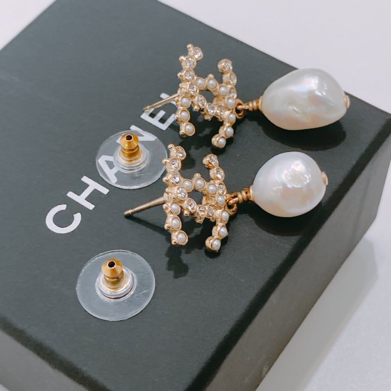 TW4783 Chanel 香奈兒CC字連仿珍珠吊飾耳環 CC Logo With Pearl Earrings Crystal x Pearl x GHW-3