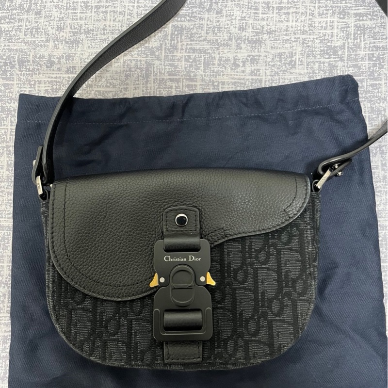 Dior Saddle 迷你翻蓋郵差包 黑色（配件齊全）-1
