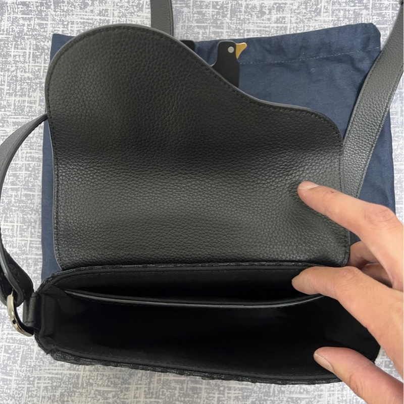 Dior Saddle 迷你翻蓋郵差包 黑色（配件齊全）-4