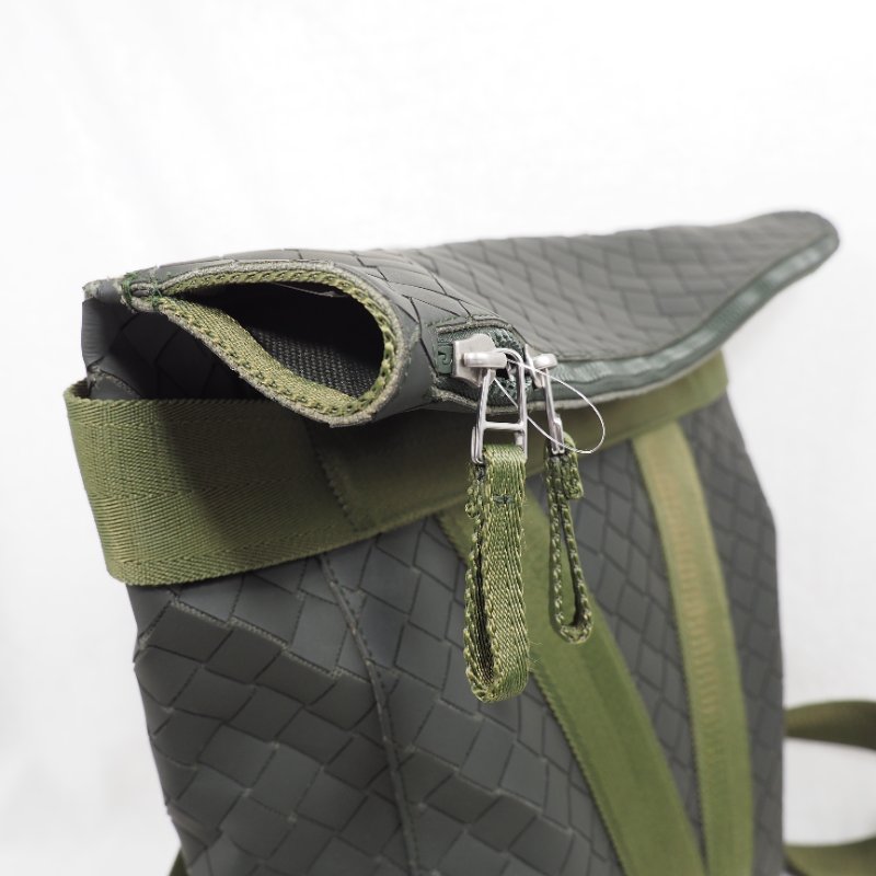 BV Bottega Veneta Intrecciato New Rubber Fold-Over Backpack 葆蝶男裝軍綠色雙肩包-3