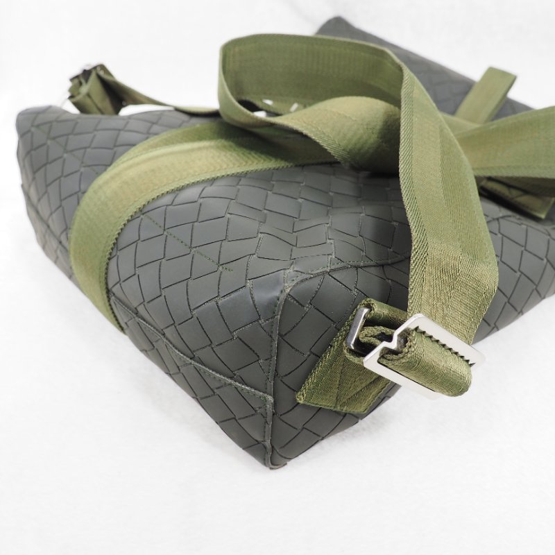 BV Bottega Veneta Intrecciato New Rubber Fold-Over Backpack 葆蝶男裝軍綠色雙肩包-13