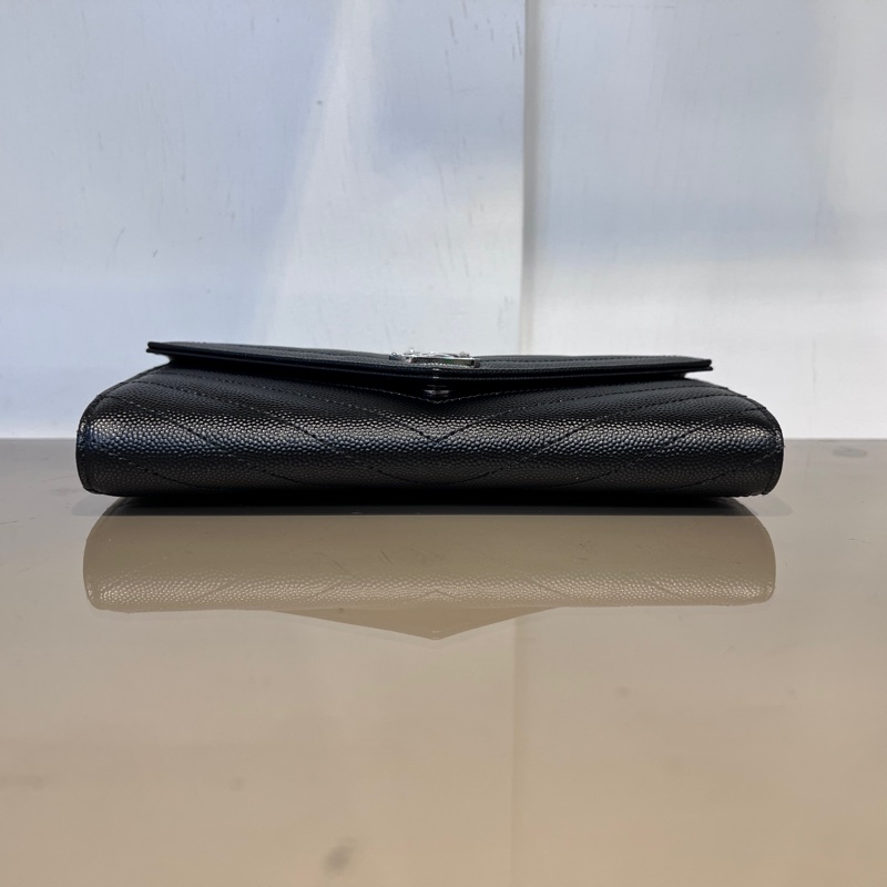 YSL荔枝牛皮山型紋銀釦信封下蓋12卡長夾-2