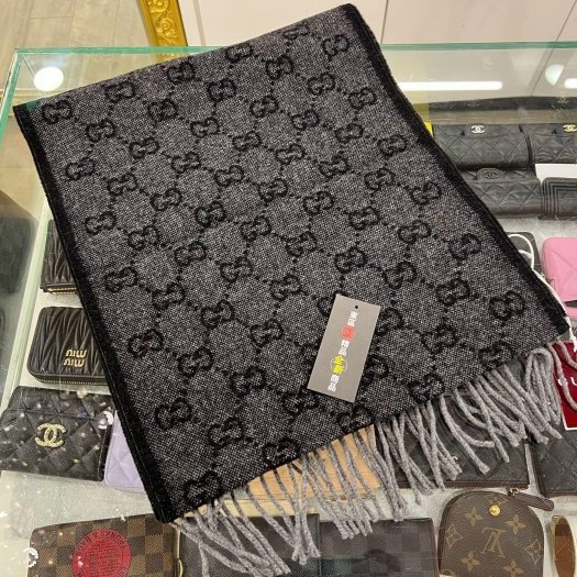 東區正精品㊣GUCCI 570603 全新黑灰色邊綠紅綠條紋LOGO 雙面羊毛圍巾披巾 RZ6319-4