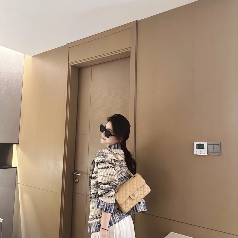 香奈兒CHANEL CF23 奶茶色銀釦羊皮鏈條包 單肩背包 斜背包小號-5