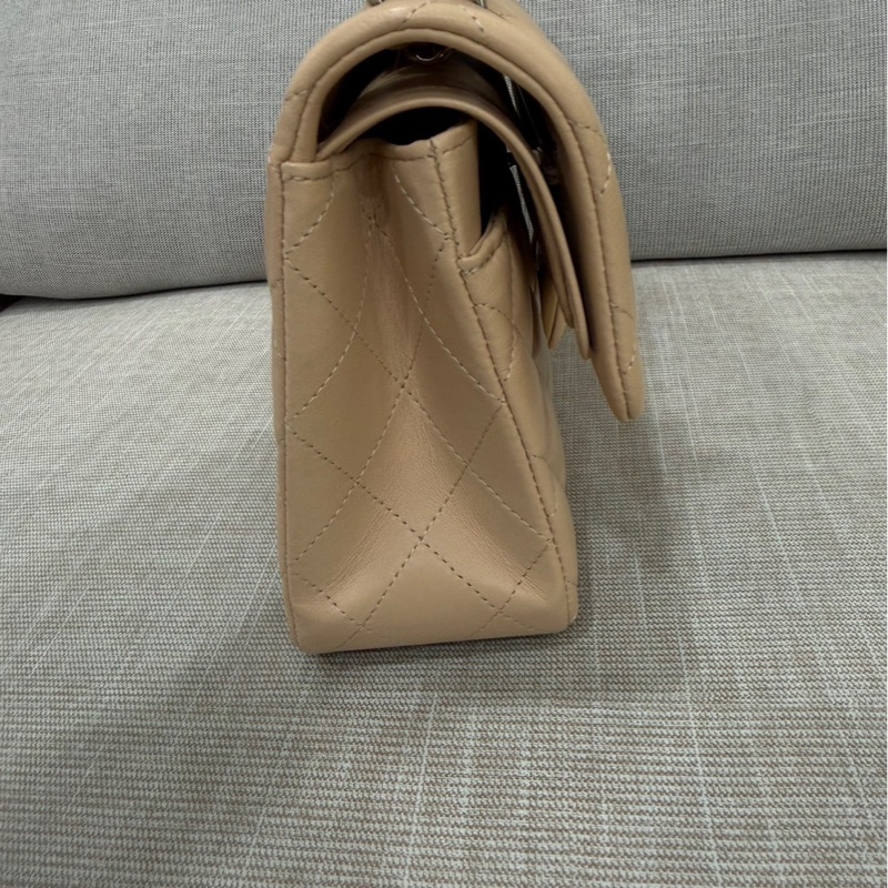 香奈兒CHANEL CF23 奶茶色銀釦羊皮鏈條包 單肩背包 斜背包小號-9