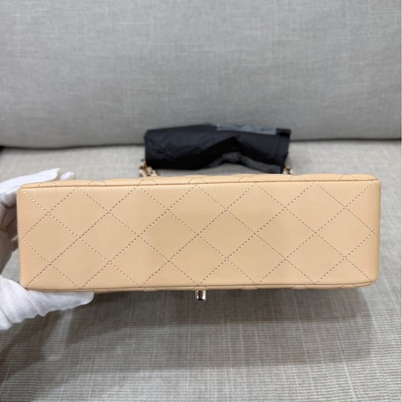 香奈兒CHANEL CF23 奶茶色銀釦羊皮鏈條包 單肩背包 斜背包小號-14