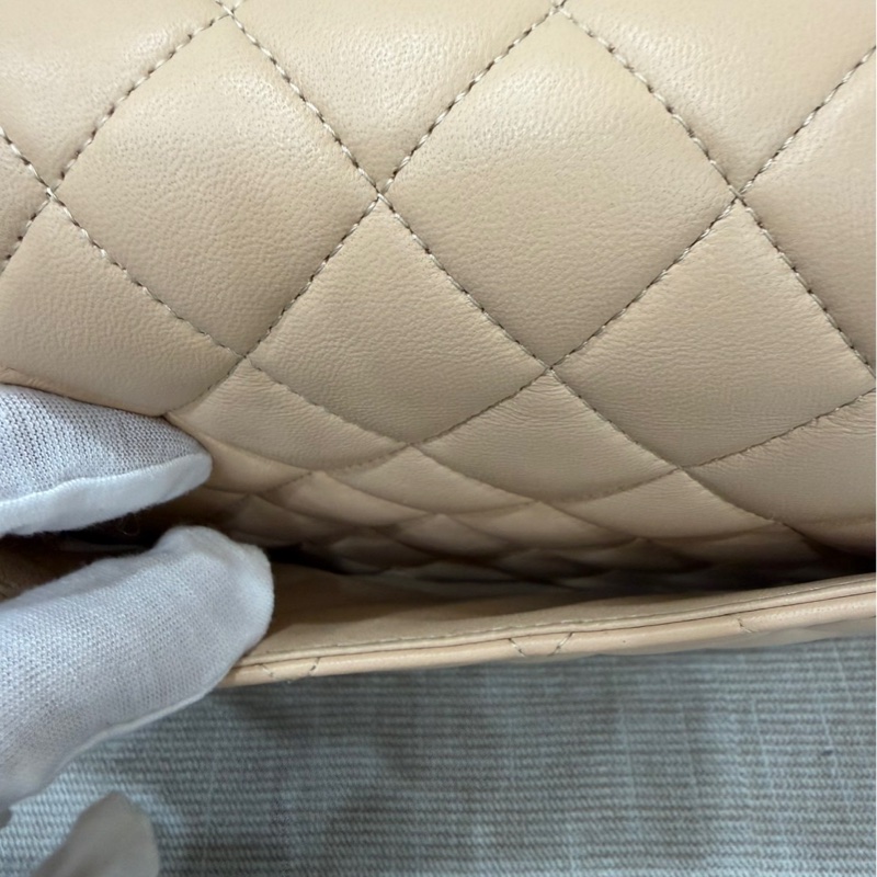 香奈兒CHANEL CF23 奶茶色銀釦羊皮鏈條包 單肩背包 斜背包小號-15