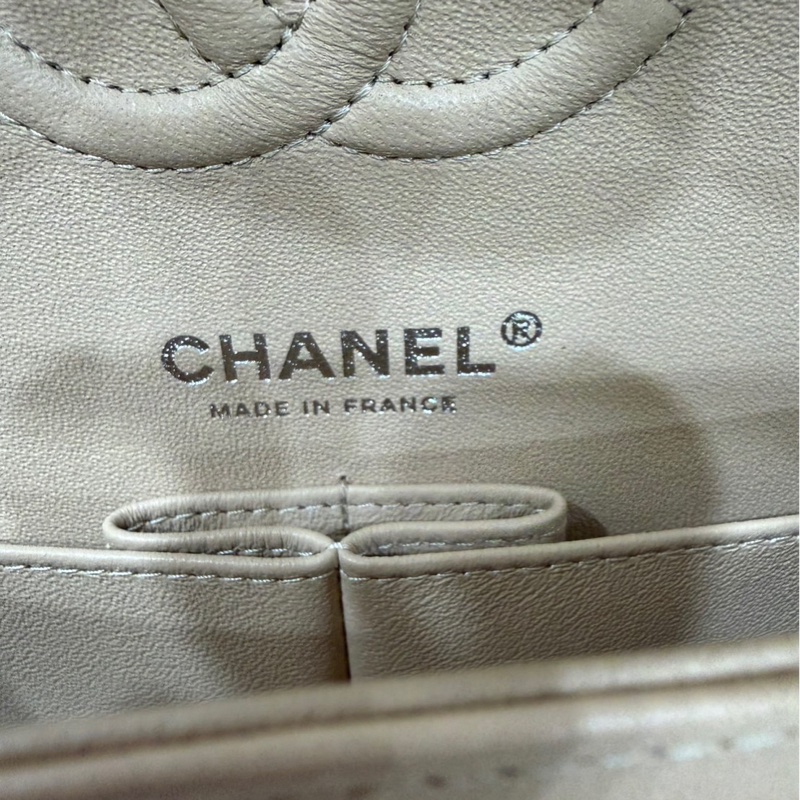 香奈兒CHANEL CF23 奶茶色銀釦羊皮鏈條包 單肩背包 斜背包小號-22