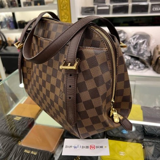 東區正精品㊣LV N51174 咖啡色棋盤格咖格前後口袋拉鍊足球包元寶包手提包 RZ6317-7