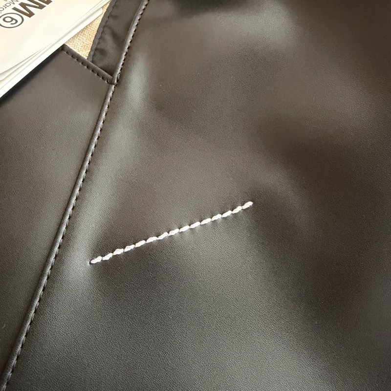 MM6 Maison Margiela 🌫️Japanese bag 經典三角包 Small-8