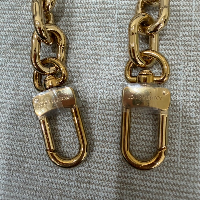 LV M46311 LOOP HOBO經典Monogram雙色帆布  肩背  斜背包 大月亮包  彎月包(咖啡)-36