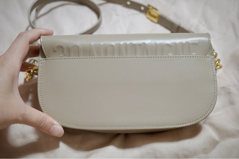 Dior Bobby East West 奶茶色款-1