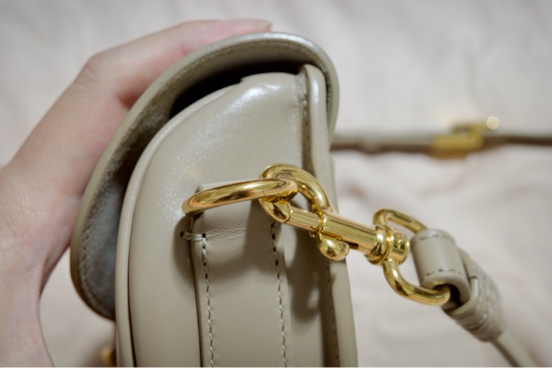 Dior Bobby East West 奶茶色款-5