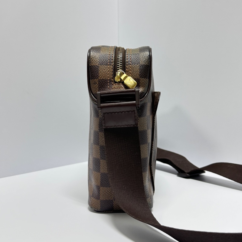 【極新🎁】 LV Damier 經典棋盤格 豆腐包斜背包 (專櫃83,000)-8