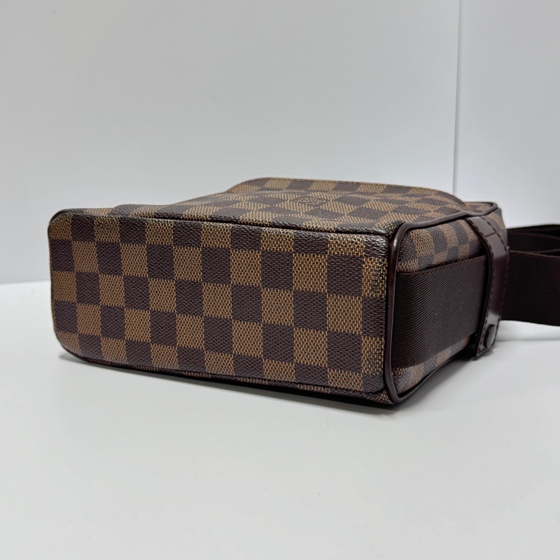 【極新🎁】 LV Damier 經典棋盤格 豆腐包斜背包 (專櫃83,000)-11