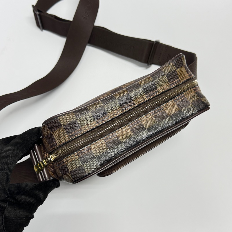 【極新🎁】 LV Damier 經典棋盤格 豆腐包斜背包 (專櫃83,000)-15