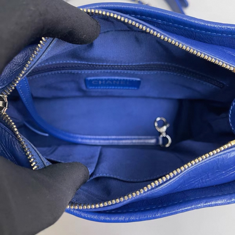 Chanel香奈兒 藍金全皮菱格小號流浪包-6