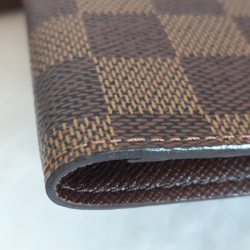 LV N60189 🎀現品實拍🎀經典Damier帆布棋盤格印花護照夾~二手品-31