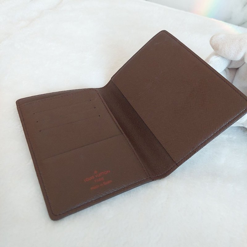 LV N60189 🎀現品實拍🎀經典Damier帆布棋盤格印花護照夾~二手品-34