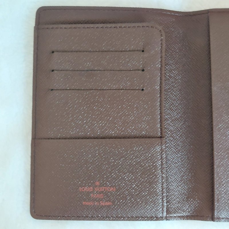 LV N60189 🎀現品實拍🎀經典Damier帆布棋盤格印花護照夾~二手品-59