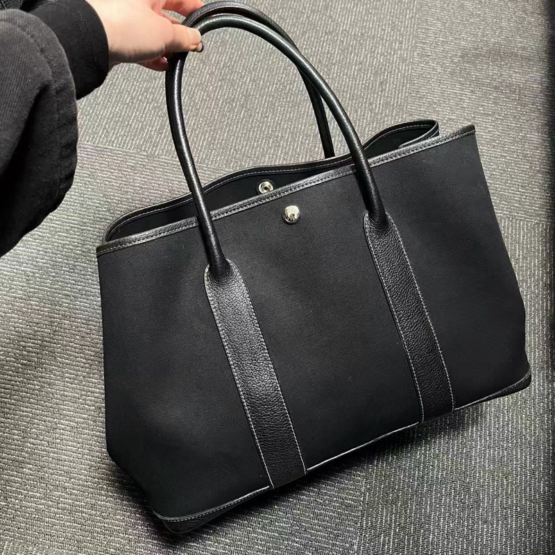 「JL精品代購」 愛馬仕黑色帆布拼皮花園36手提腋下托特包-0