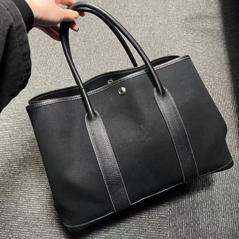 「JL精品代購」 愛馬仕黑色帆布拼皮花園36手提腋下托特包-3