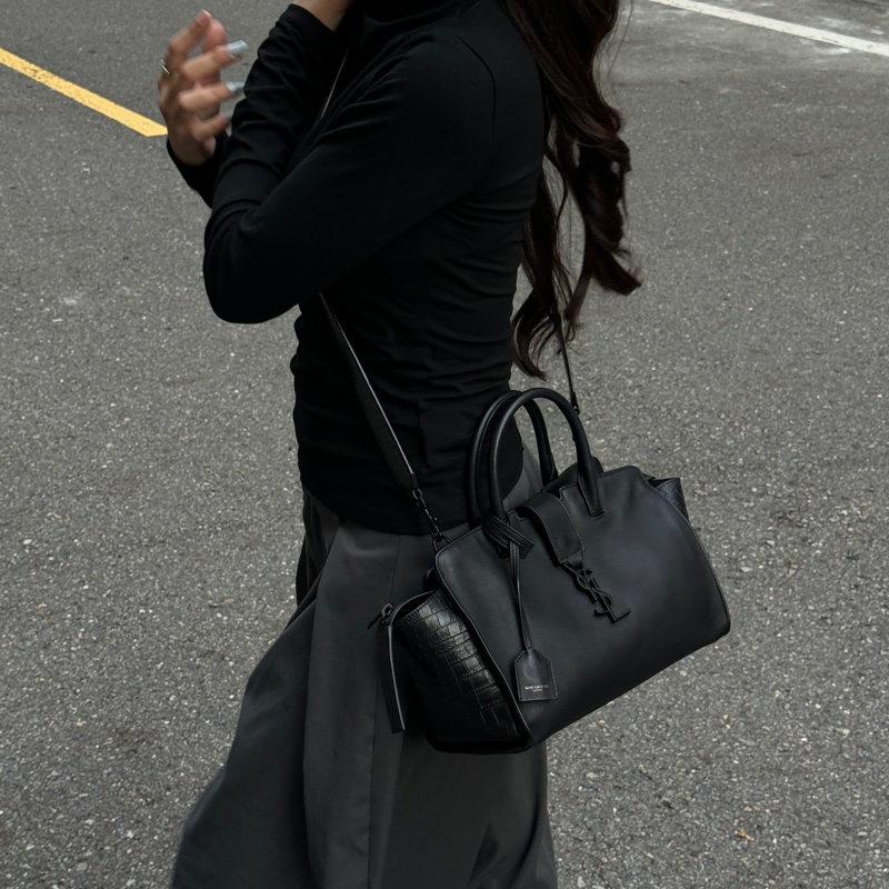 【超！級！新】 YSL “so black” 全黑鱷魚紋 斜背包 （專櫃13萬！）-1