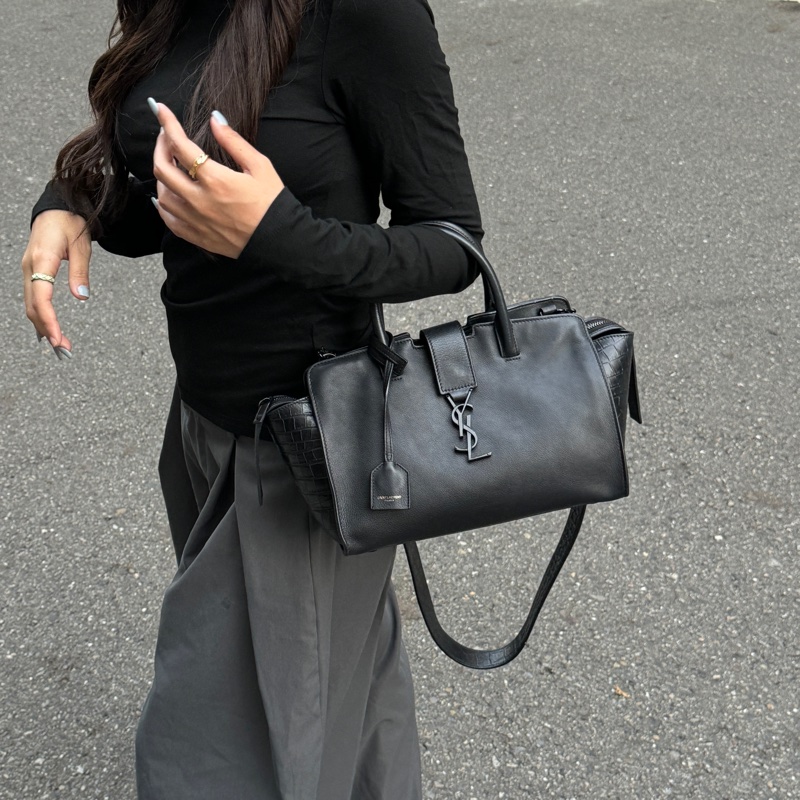 【超！級！新】 YSL “so black” 全黑鱷魚紋 斜背包 （專櫃13萬！）-4