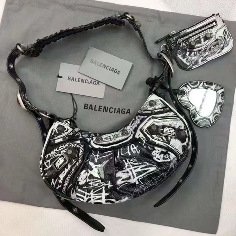 Balenciaga cagole bag ( 1090 )